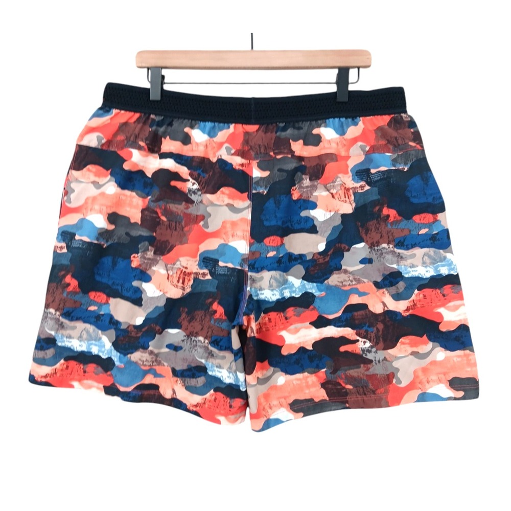 Fabletics Fundamental Short Mens 36x6 Lined Training Shorts Abstract Multicolor